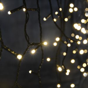 Icicle-Inspired Multi-Sequence LED Outdoor String Lights with 24-Hour Auto Timer